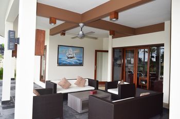 Villa Amari Матарам Экстерьер фото